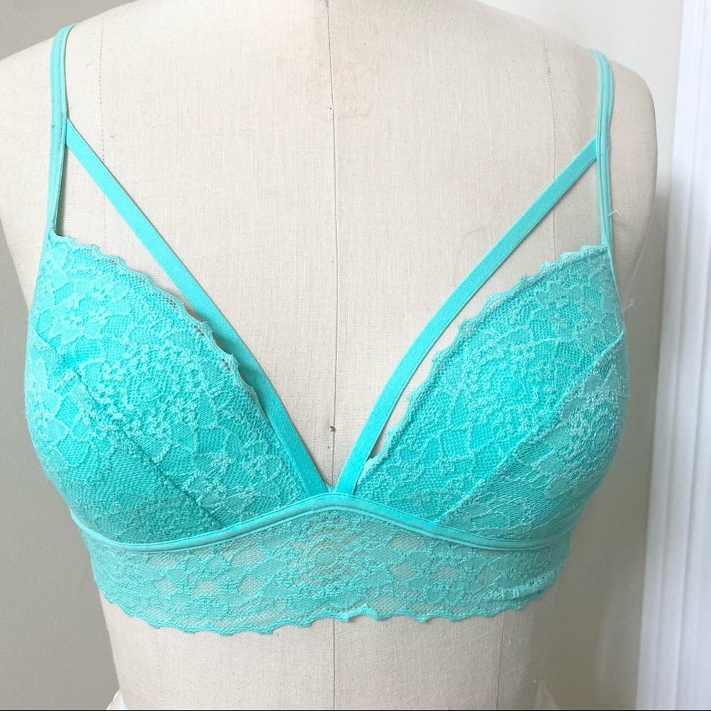 PINK by Victoria’s Secret Lightly Padded Bra 34C strappy lace